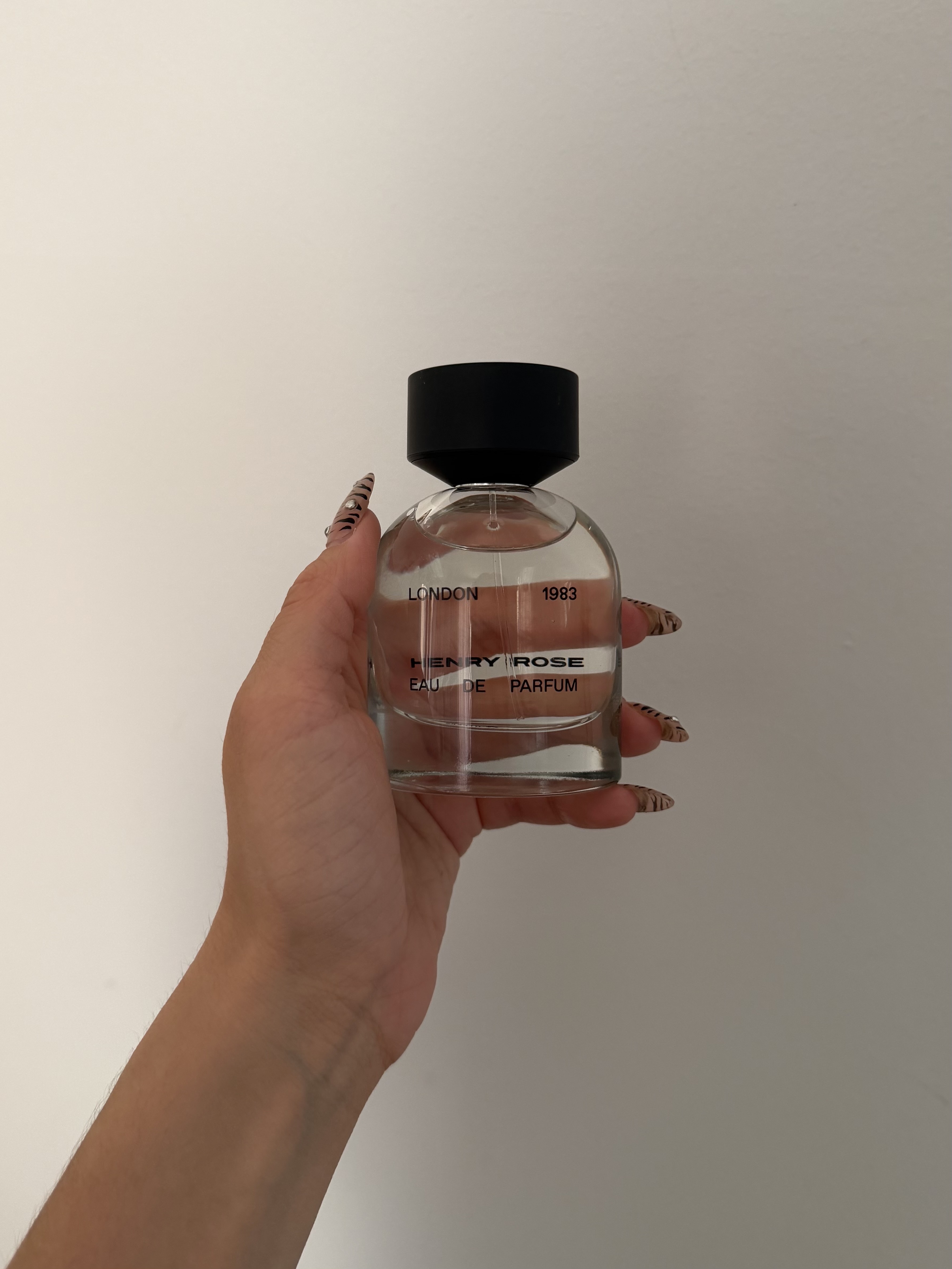 香水瓶一個