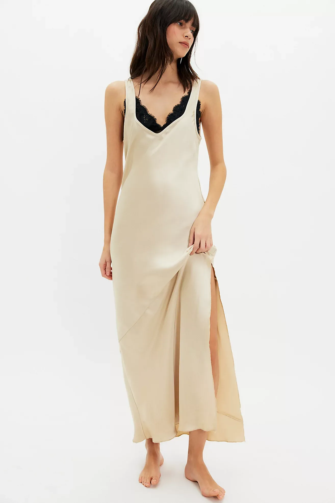 Free People，就是最好的超長吊帶裙