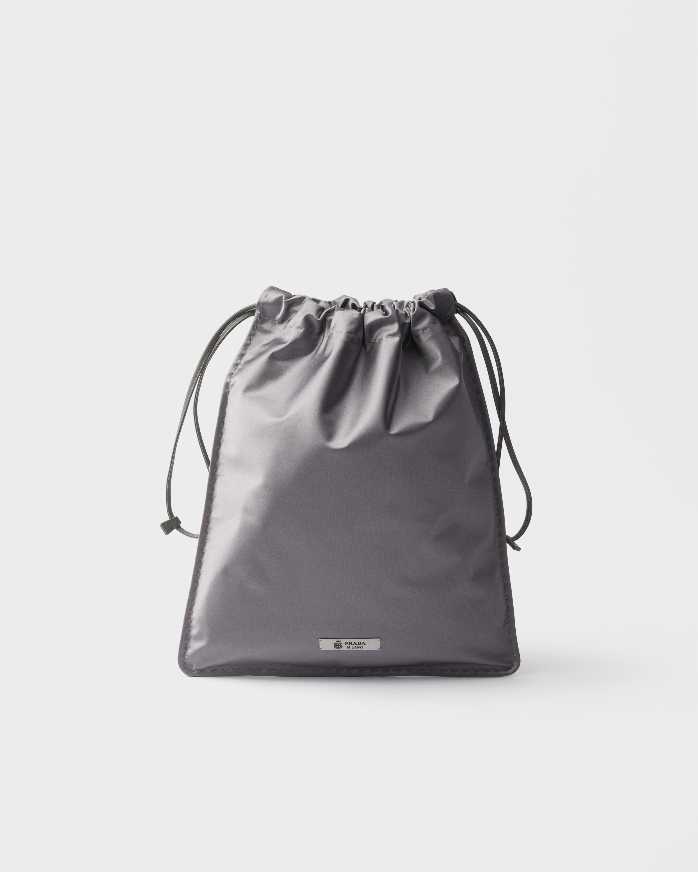 Prada Wish 絲綢公爵夫人手拿包