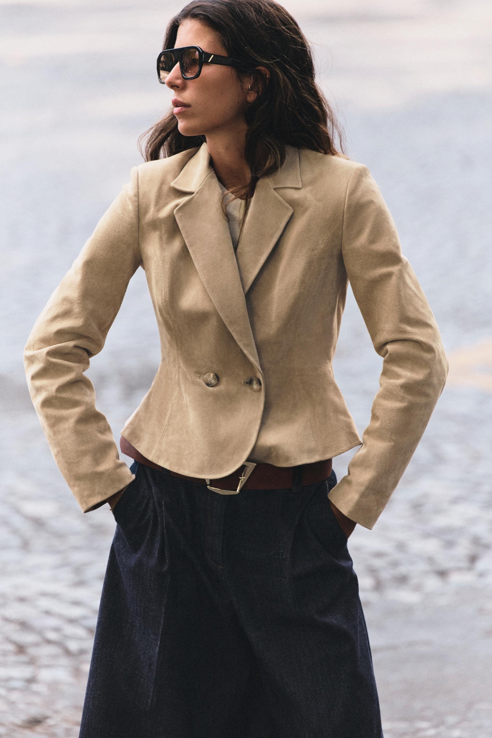 ZARA，100% 皮革墊肩短版西裝外套 - 沙色 - Xs