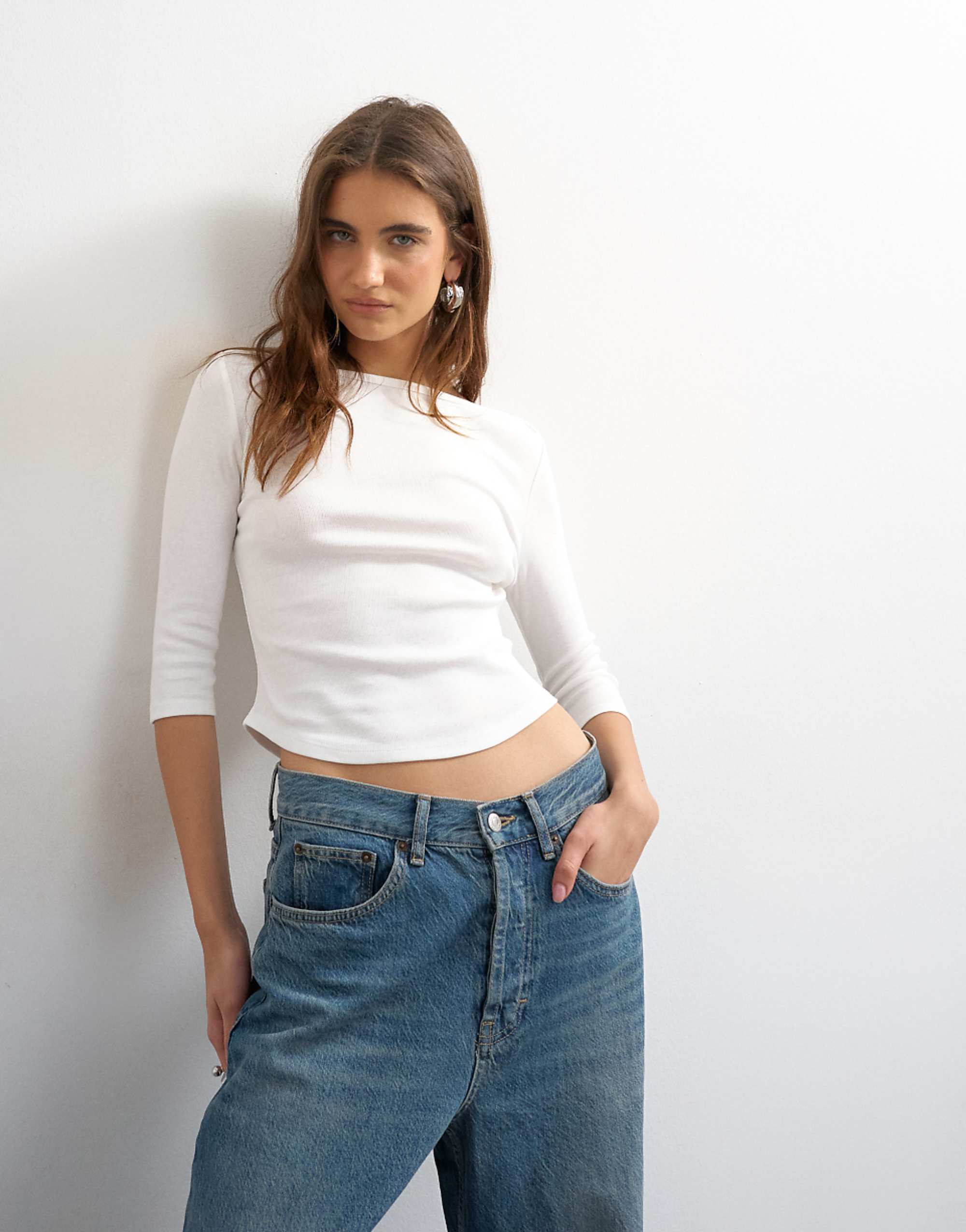 Topshop 白色斜領弧形下擺上衣