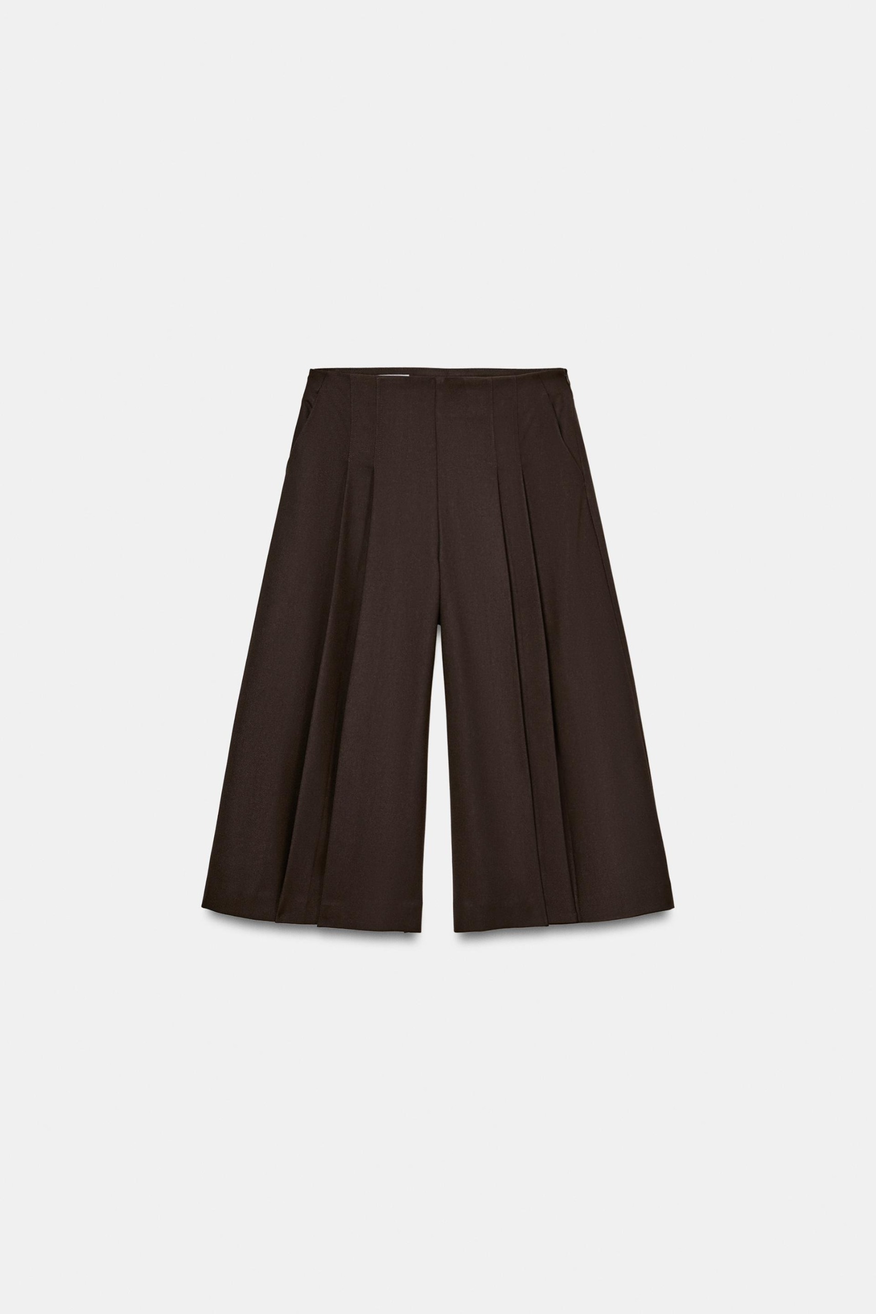 ZARA，褶襉長百慕達短褲