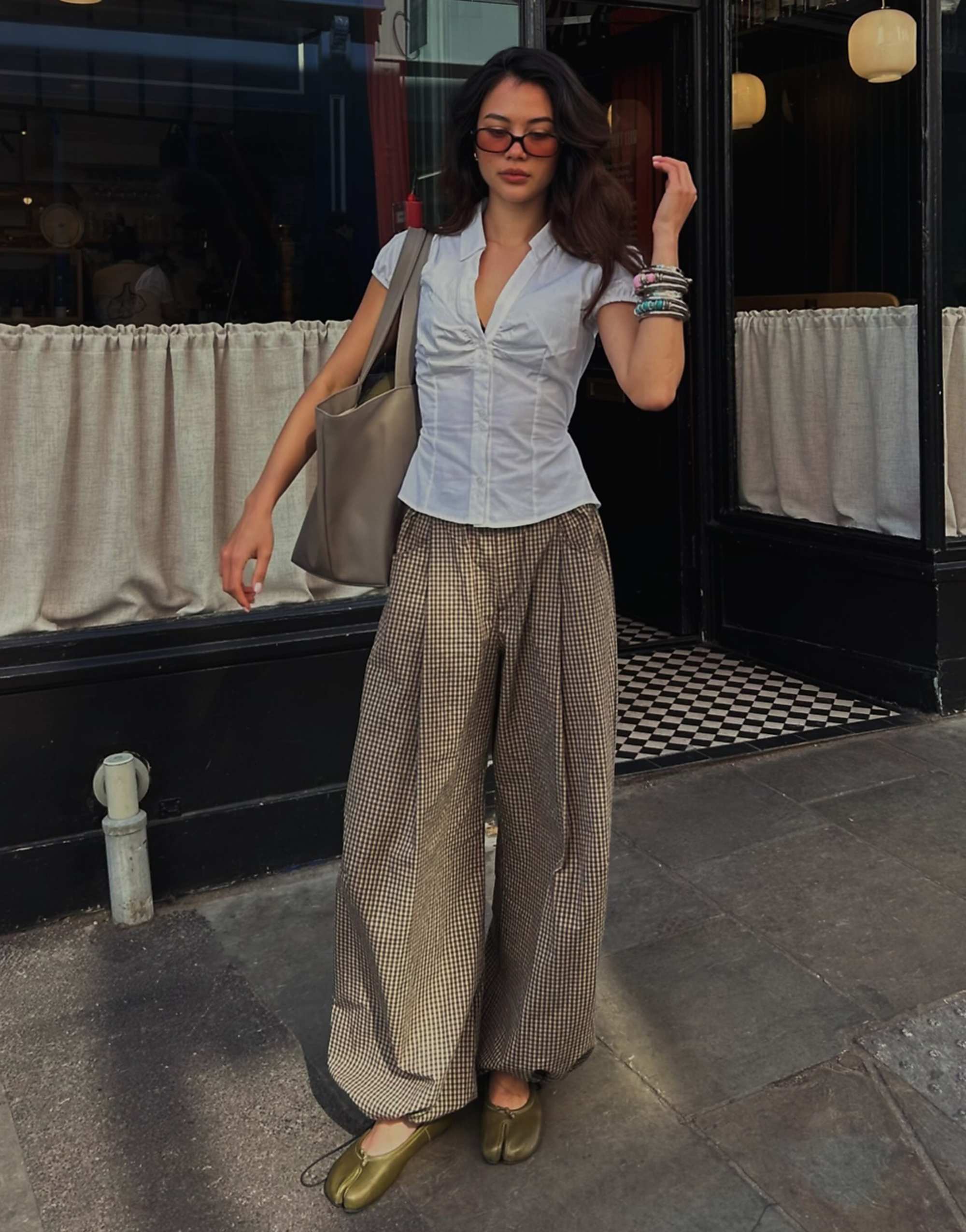 Bershka 白色蝴蝶結短袖府綢襯衫