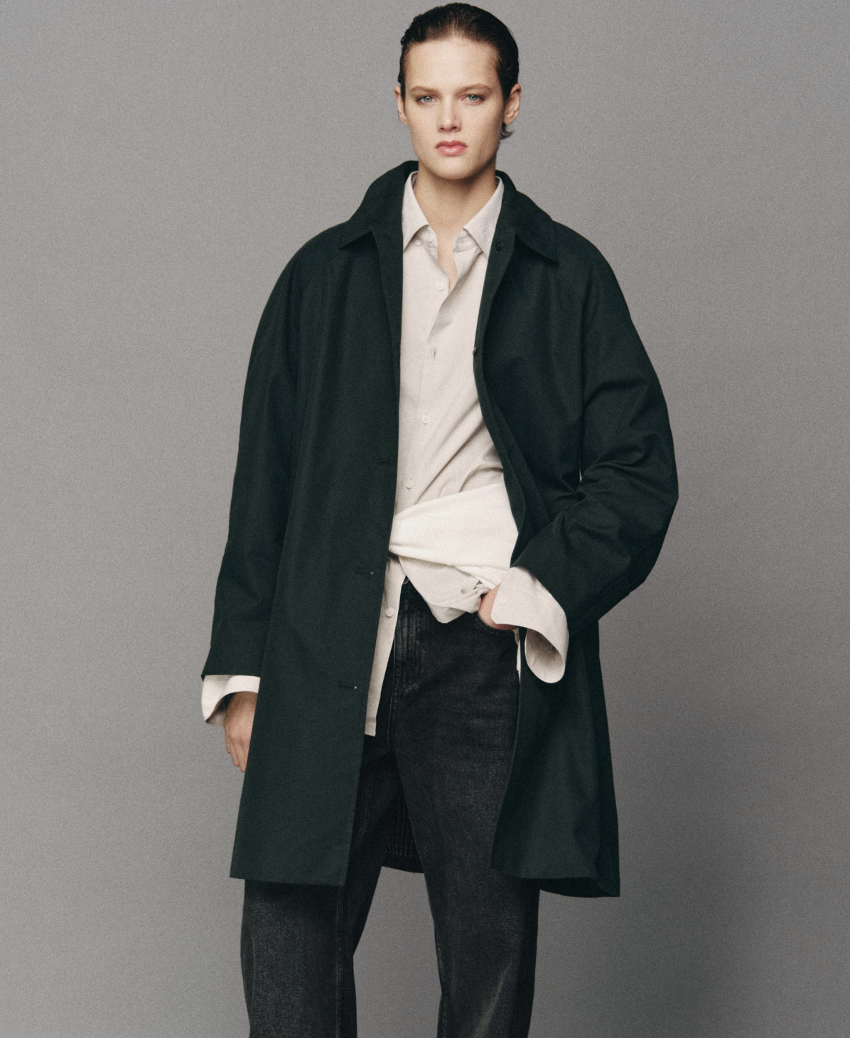 ZARA，Zw 系列中長風衣
