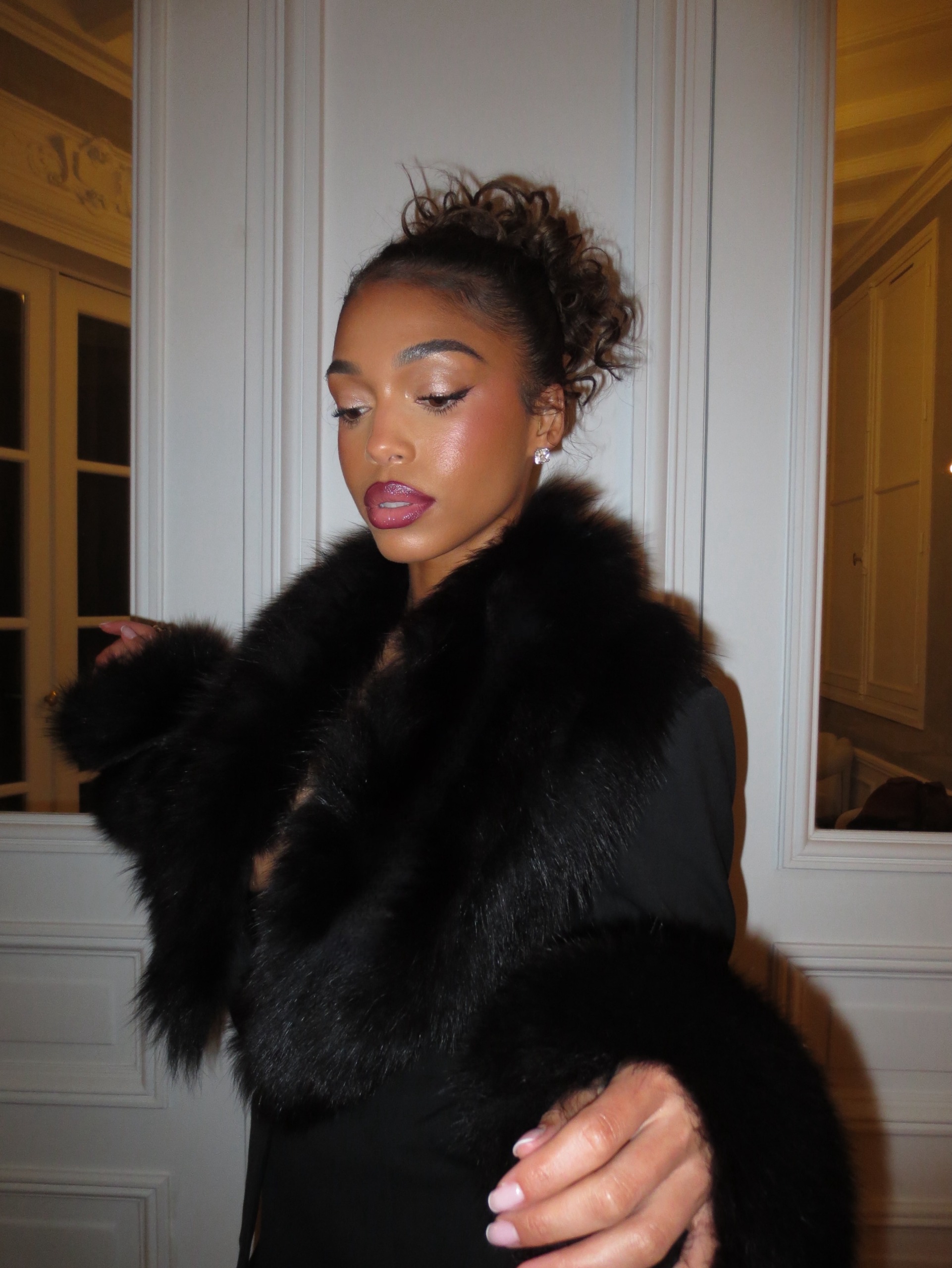 洛里哈維 (Lori Harvey) 90 年代嘴唇漸變色的照片
