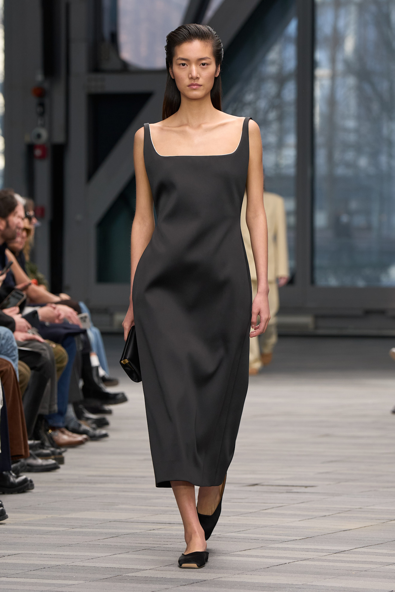 Calvin Klein 秀場造型是 2026 年秋季主要服飾趨勢之一。