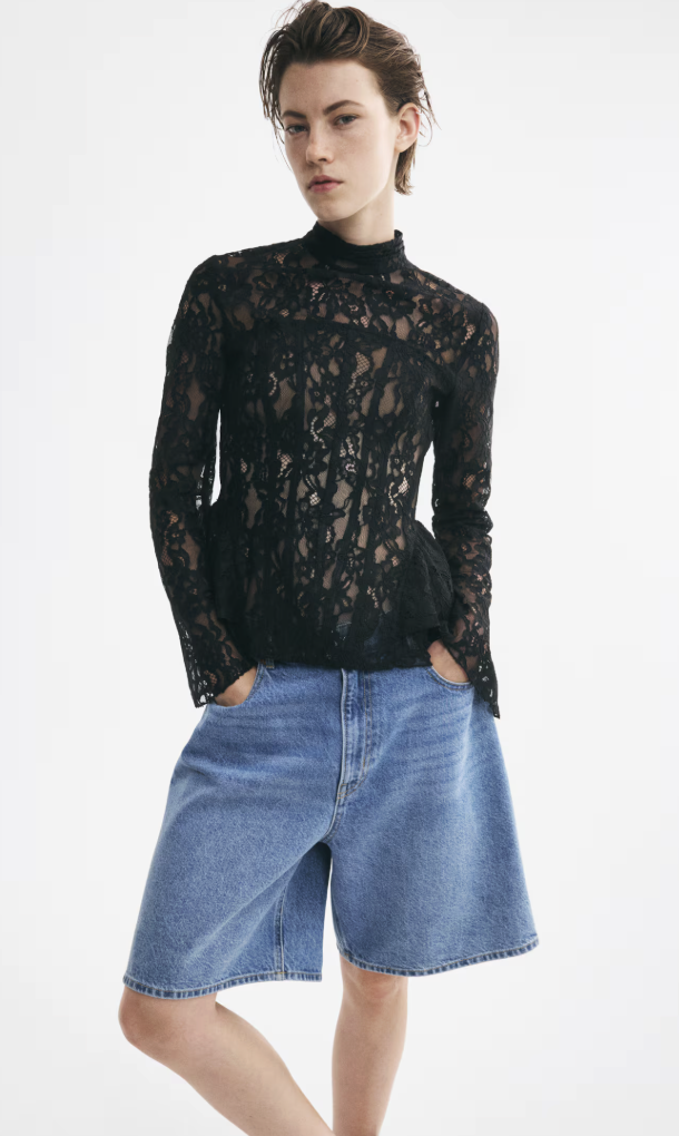 H&M , 蕾絲荷葉上衣
