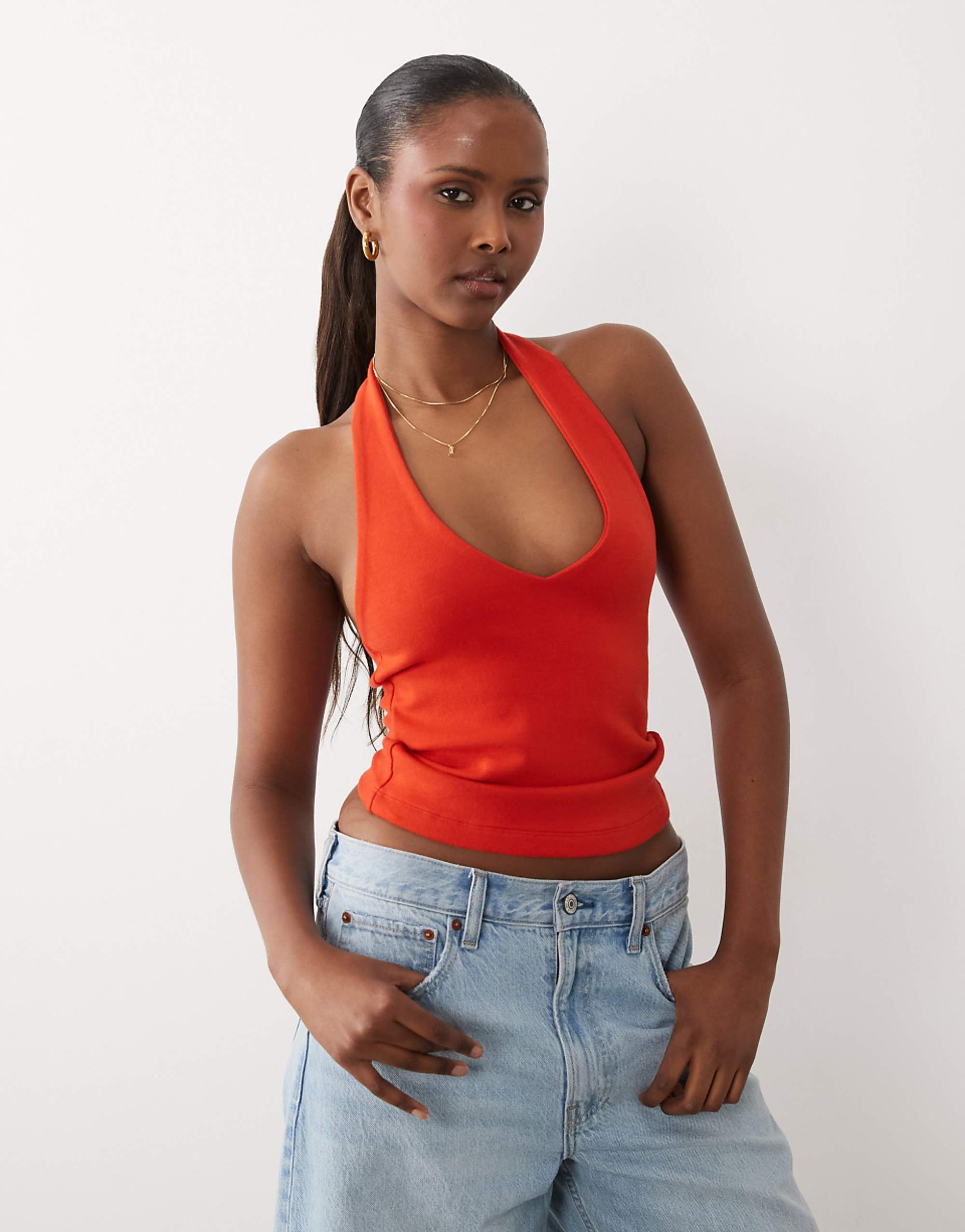 Asos Design 紅色小巧棉質 V 領掛脖上衣