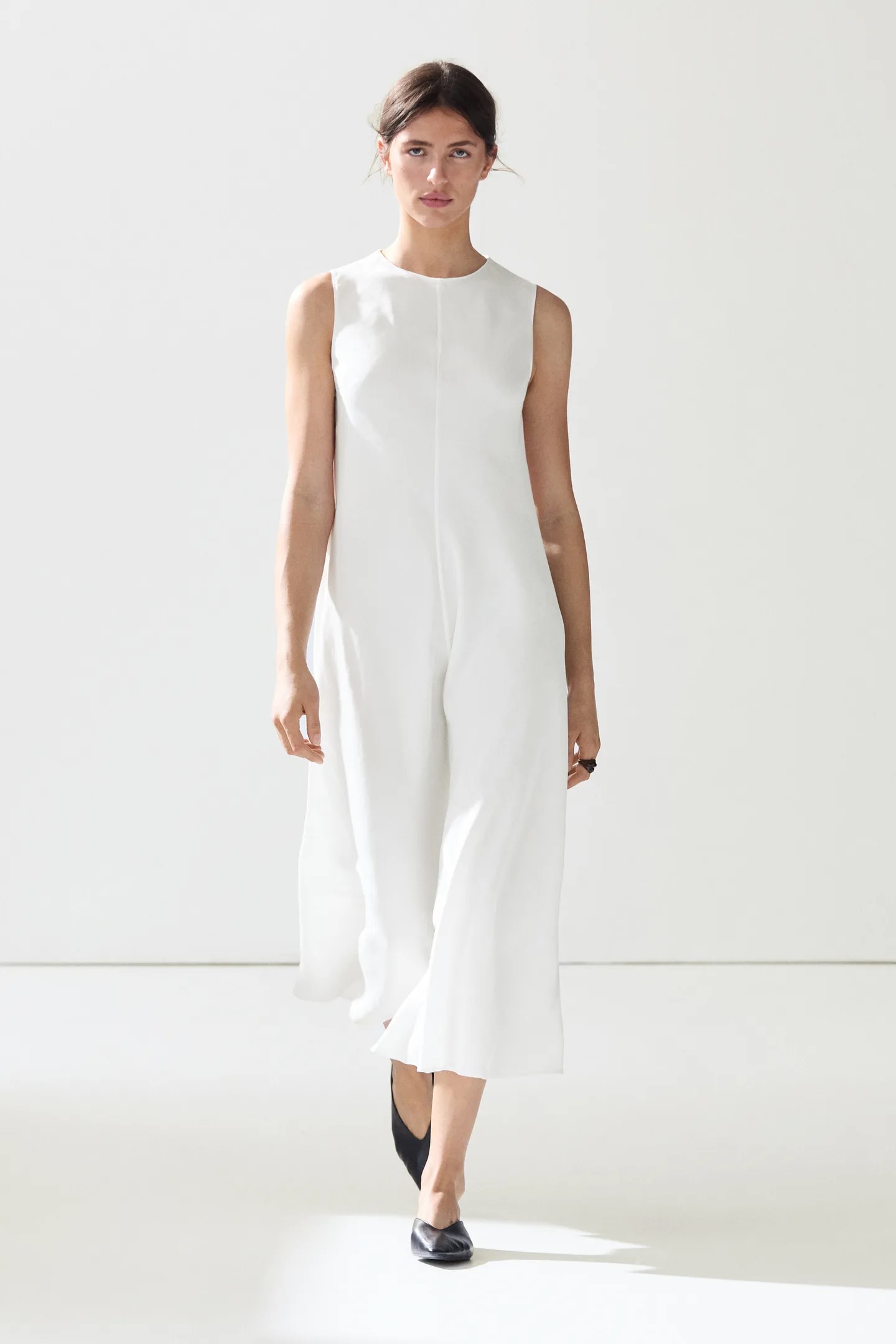 Massimo Dutti，飄逸亞麻中長連身裙