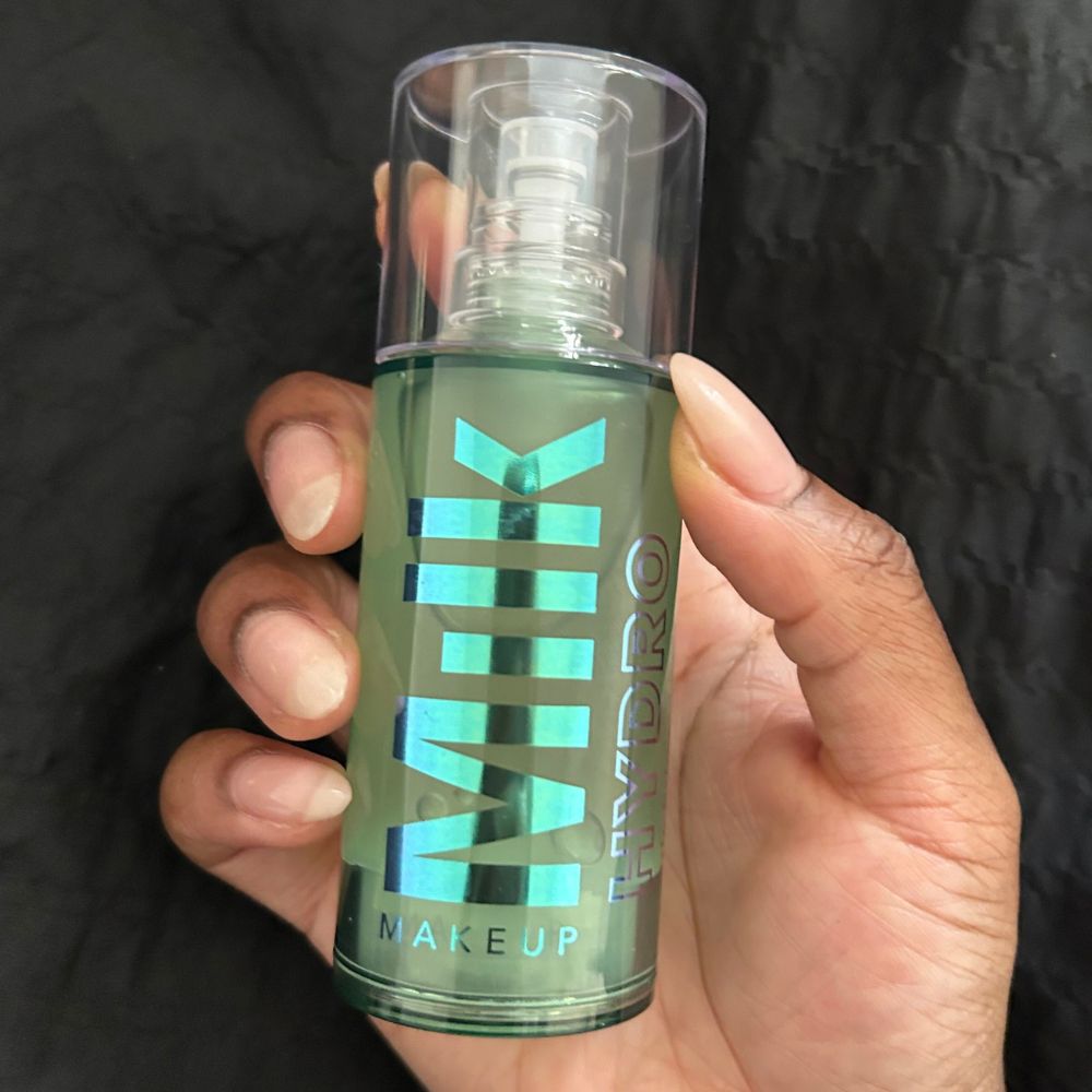 Milk Makeup 的 Hydro Grip 底漆的特寫鏡頭