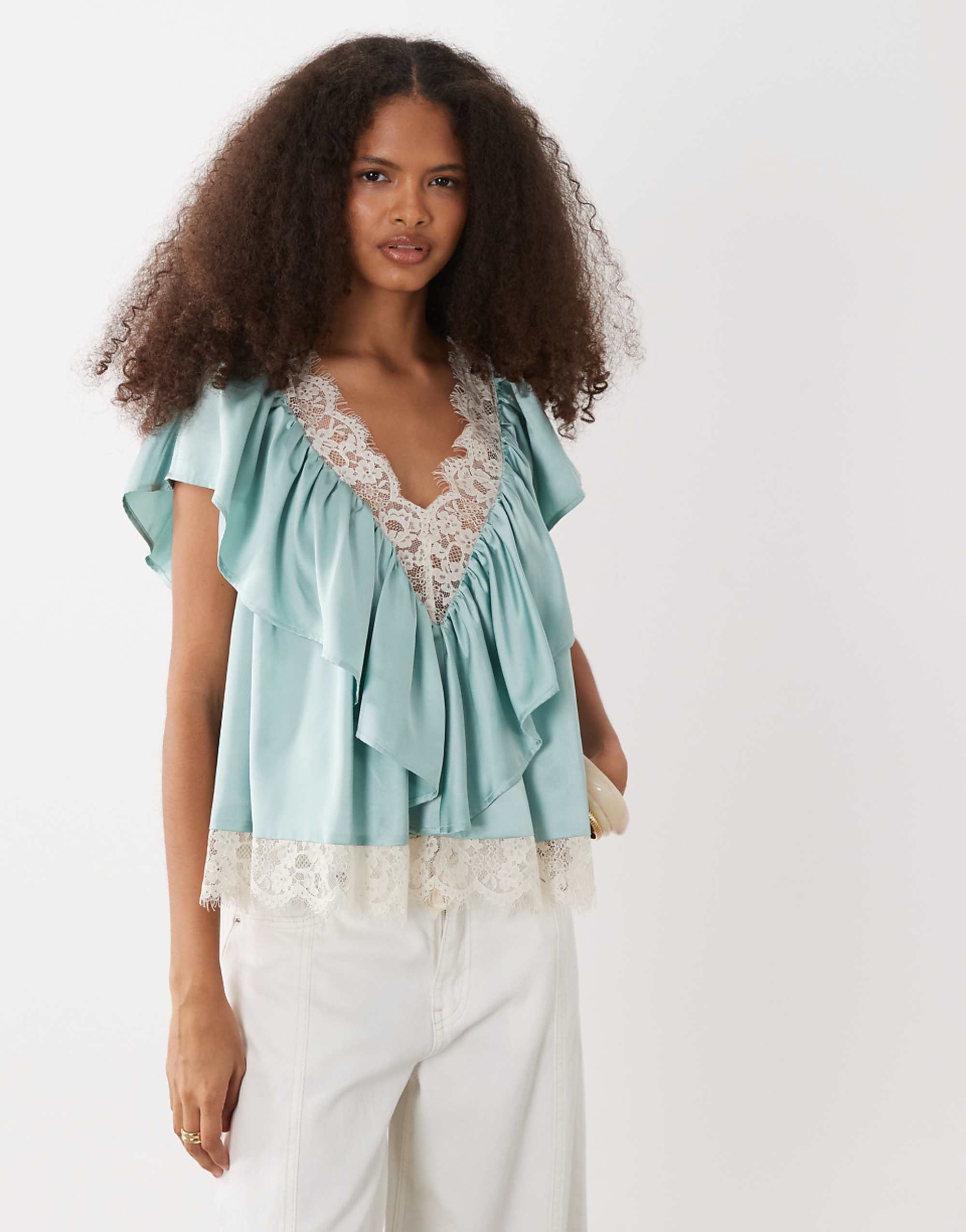 Asos Design 蕾絲鑲嵌緞面分層襯衫（衝浪噴霧）
