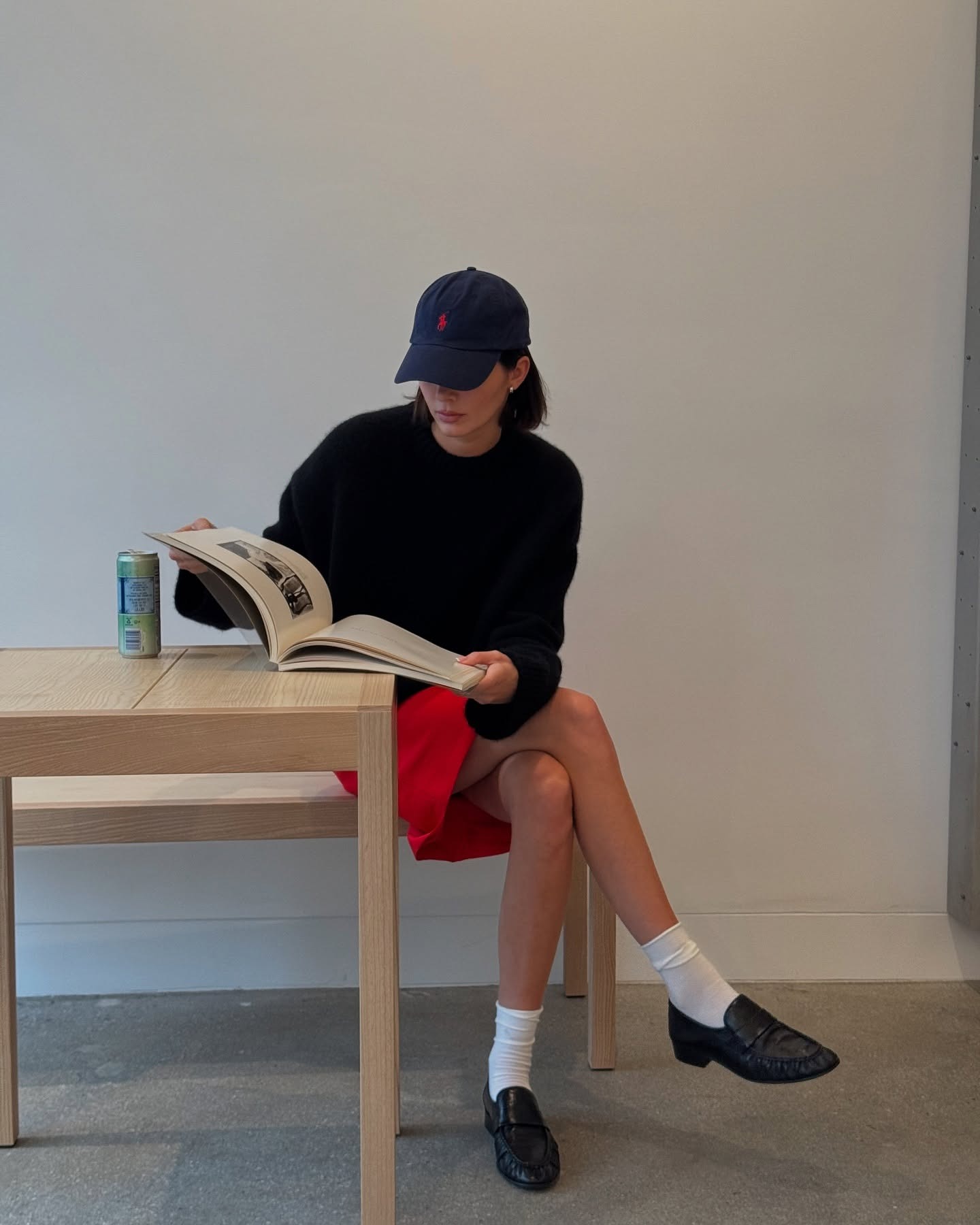 最好的褶飾樂福鞋：@kendalljenner