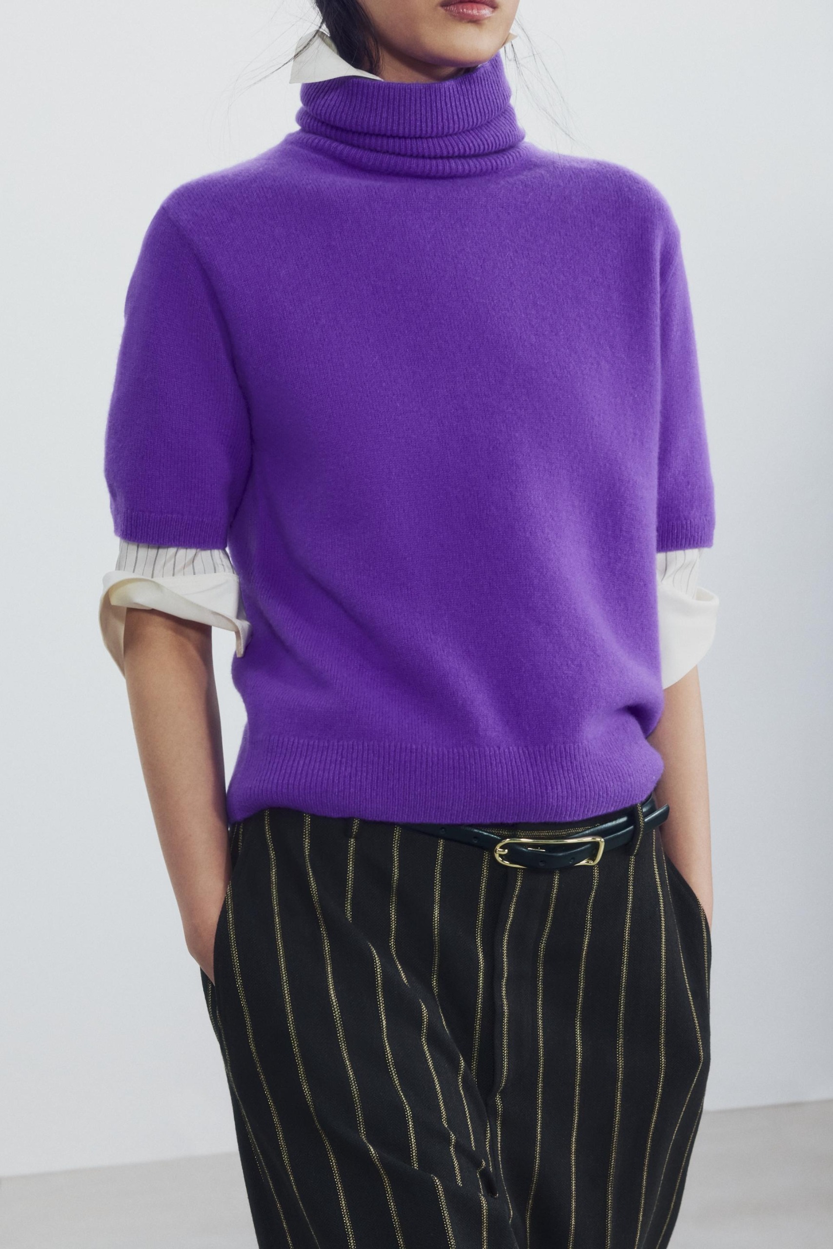 ZARA，紫色短袖 100% 羊毛毛衣
