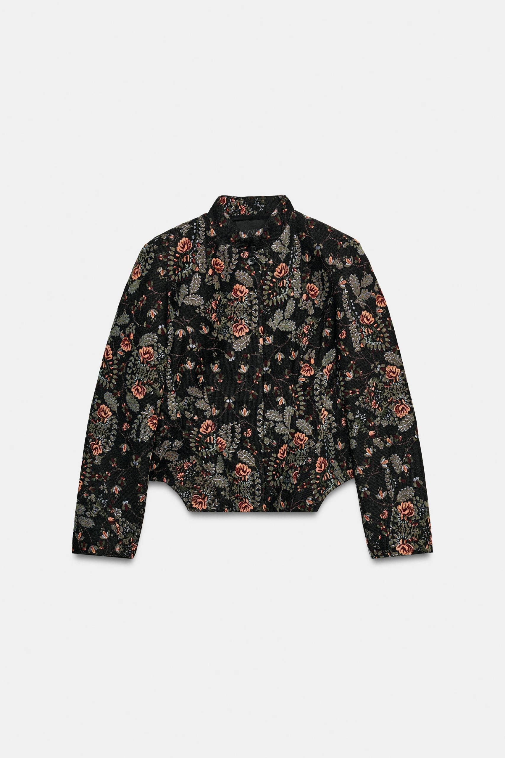 Zara，ZW 系列荷葉邊夾克