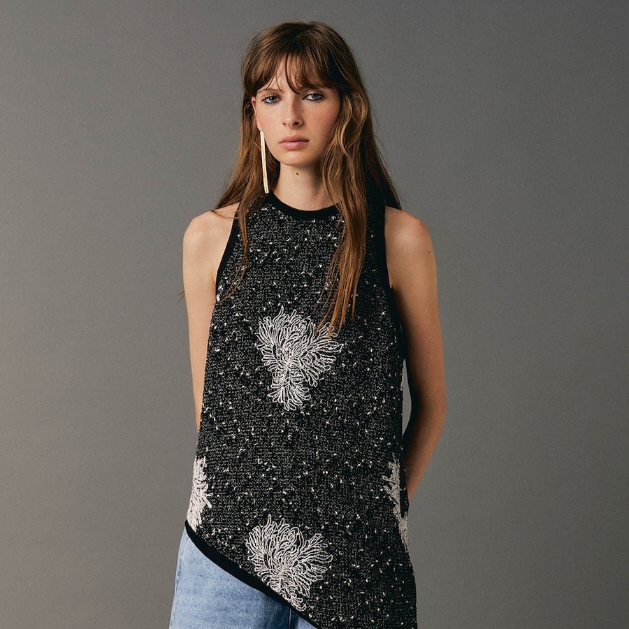 Top tejido camelias - Sfera - Negro