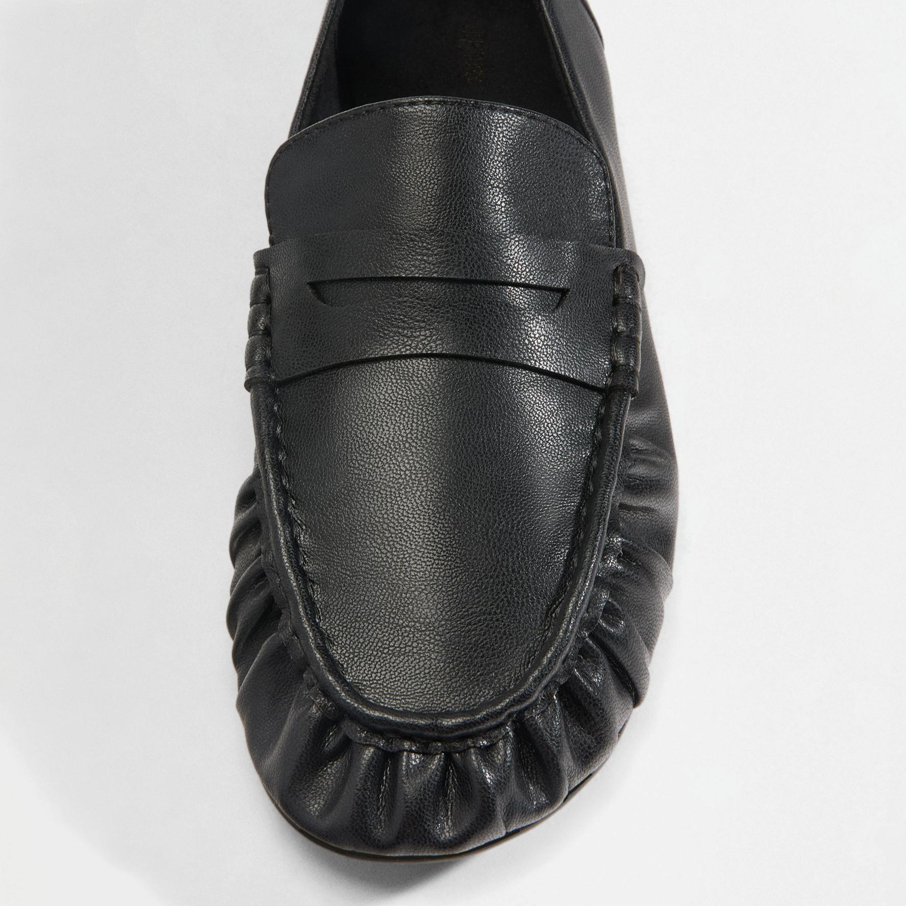 Mocasín fruncido