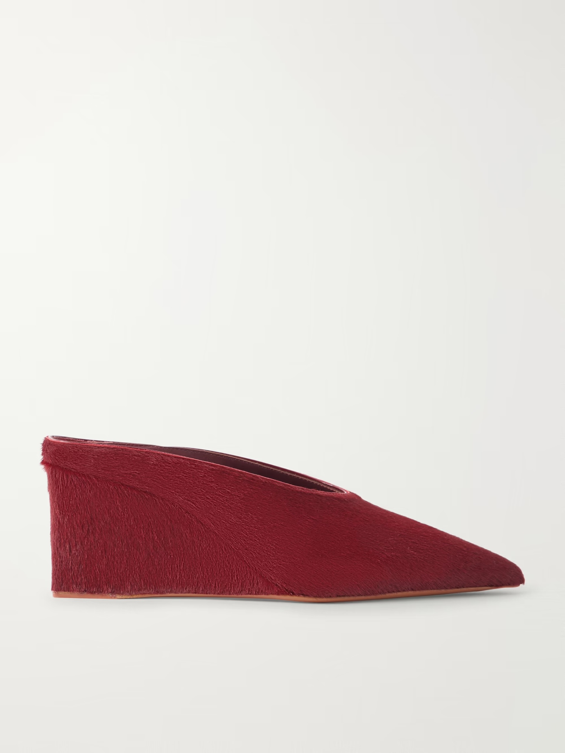 Ala&iuml;a，小牛毛坡跟鞋