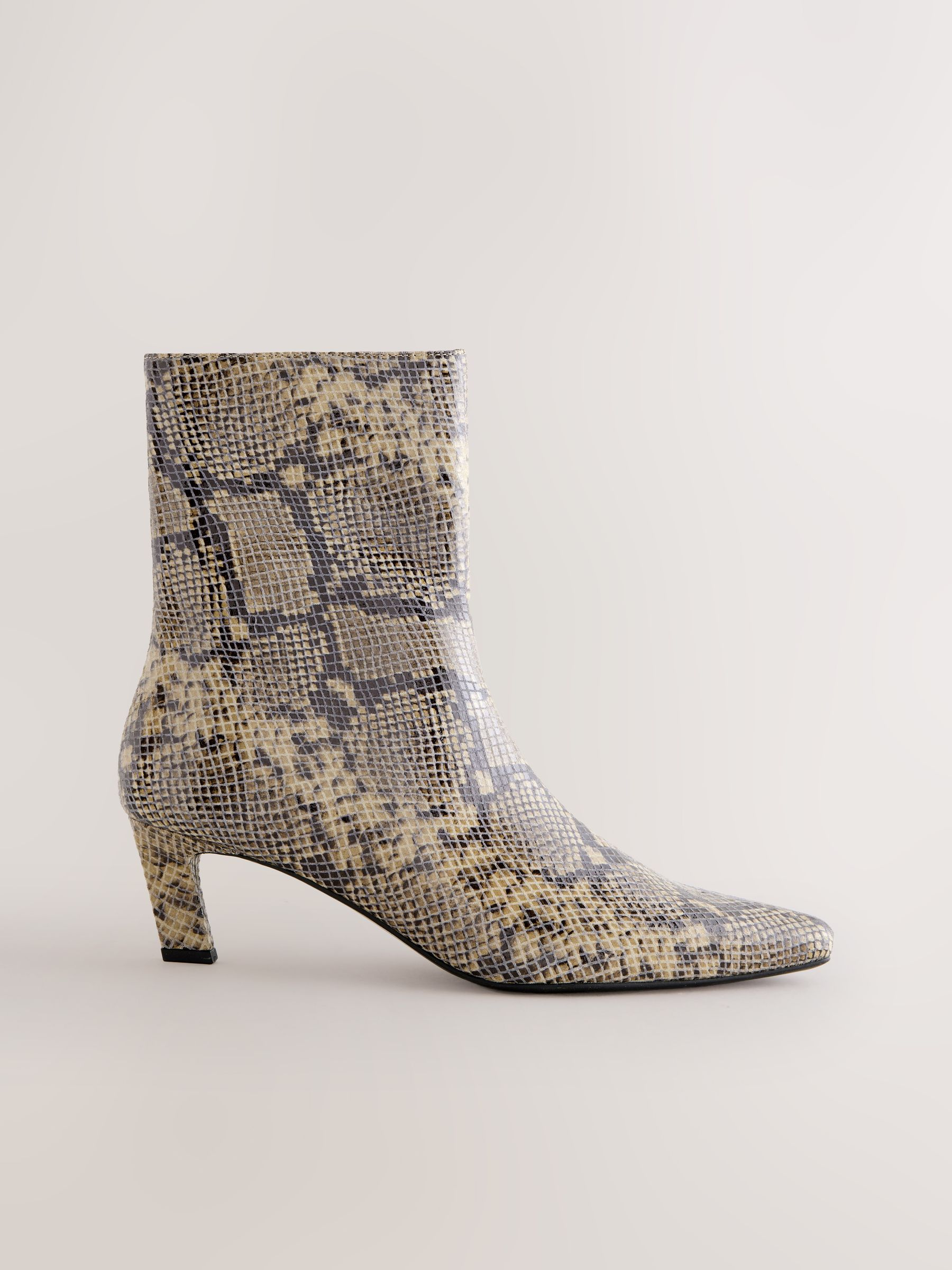 Snake Forever Comfort&reg;鑿頭高跟踝靴 - 尺寸 3.5 Eu 36