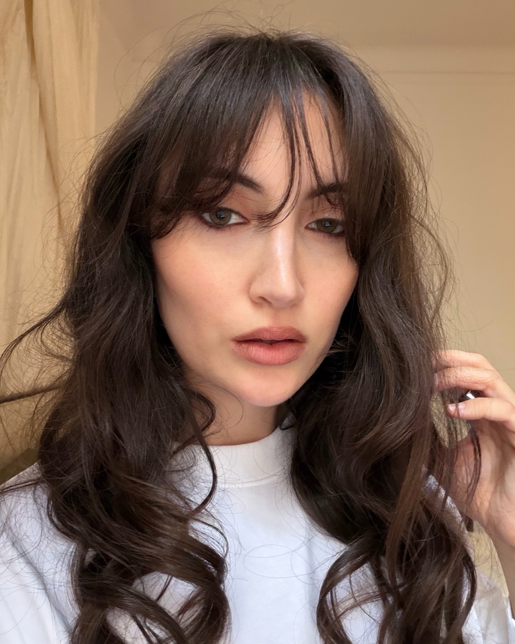編輯 Alyssa Brascia 佩戴 Anfisa 唇線筆的照片