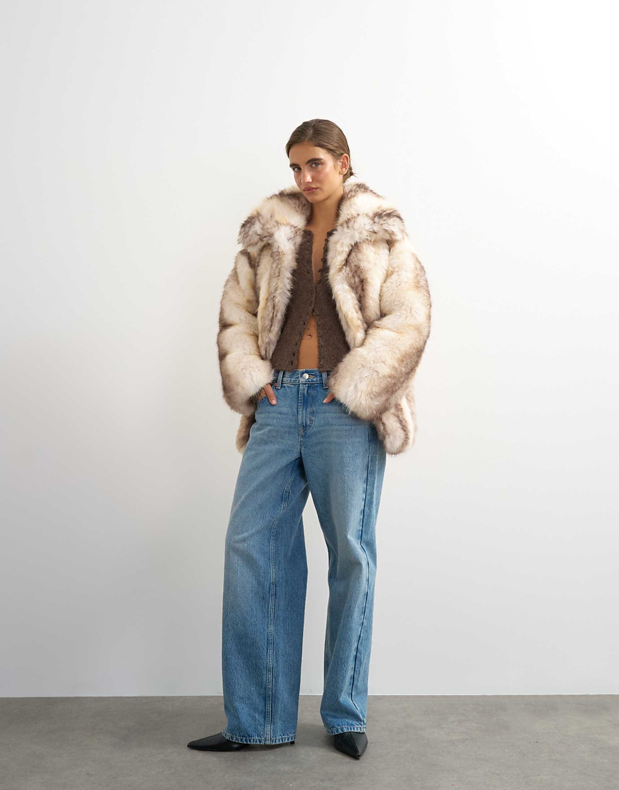 Topshop 白色條紋印花人造毛皮中長外套
